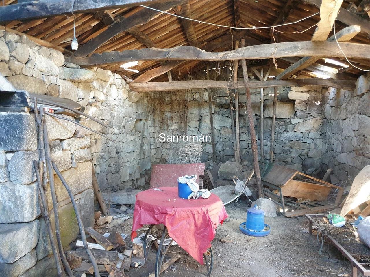 Foto 11 Casa para reformar en Gondomar (San Cibrán). Con Finca de 1.999 m2.