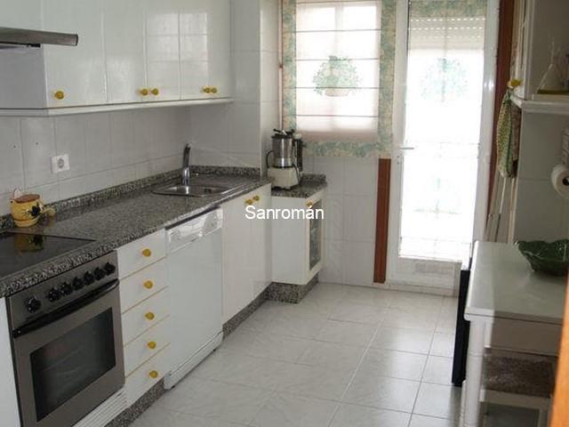 ALQUILER APARTAMENTO DOS DORMITORIOS. ANUAL - Nigrán