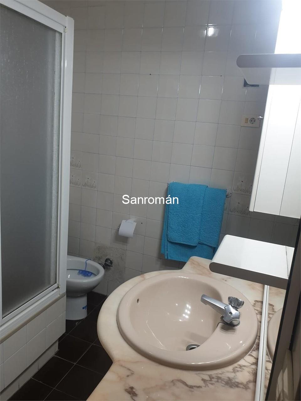 Foto 10 ALQUILER VERANO. Apartamento de 2 dormitorios en Playa América - Nigrán.