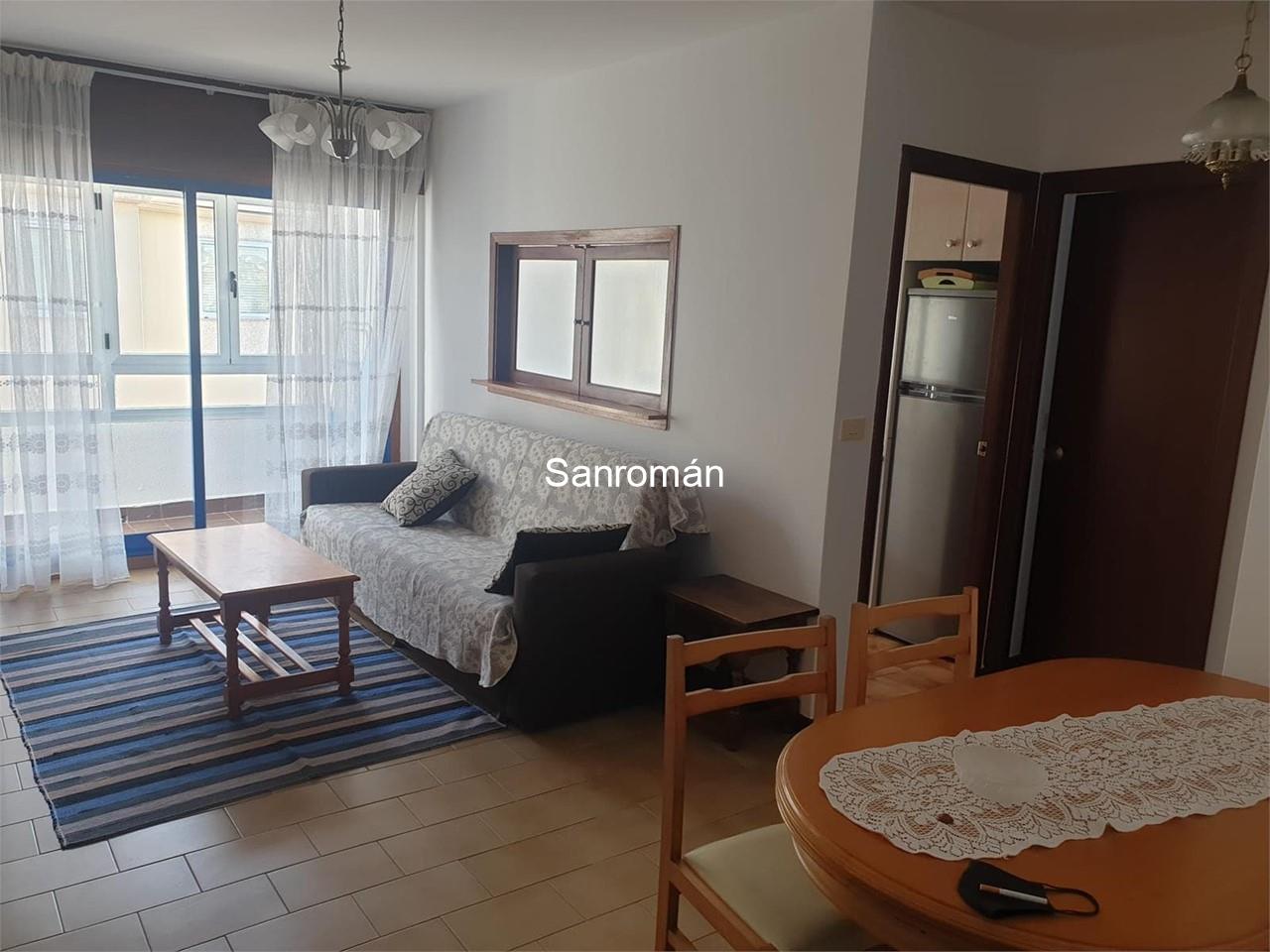 Foto 3 ALQUILER VERANO. Apartamento de 2 dormitorios en Playa América - Nigrán.