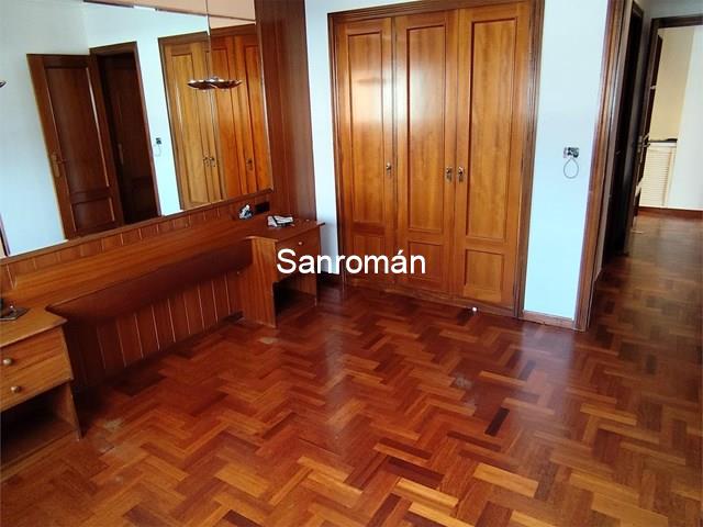 APARTAMENTO DE DOS DORMITORIOS EN AVDA. CASTELAO (VIGO)