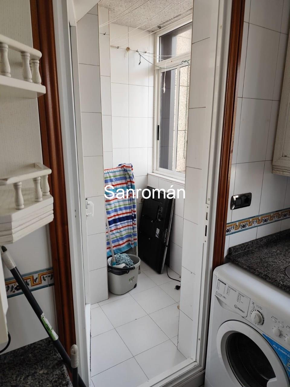 Foto 5 APARTAMENTO DE DOS DORMITORIOS EN AVDA. CASTELAO (VIGO)