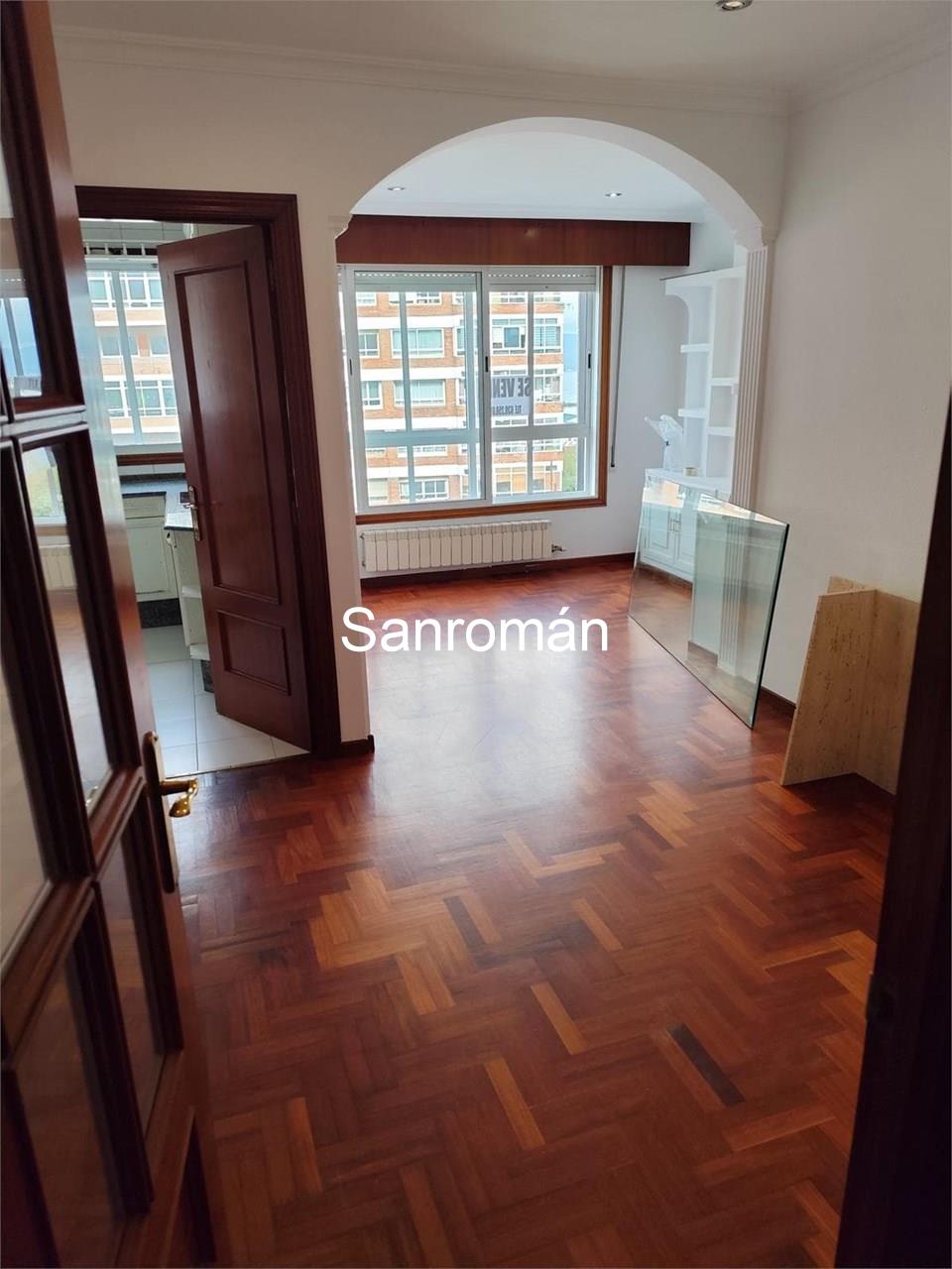 Foto 9 APARTAMENTO DE DOS DORMITORIOS EN AVDA. CASTELAO (VIGO)