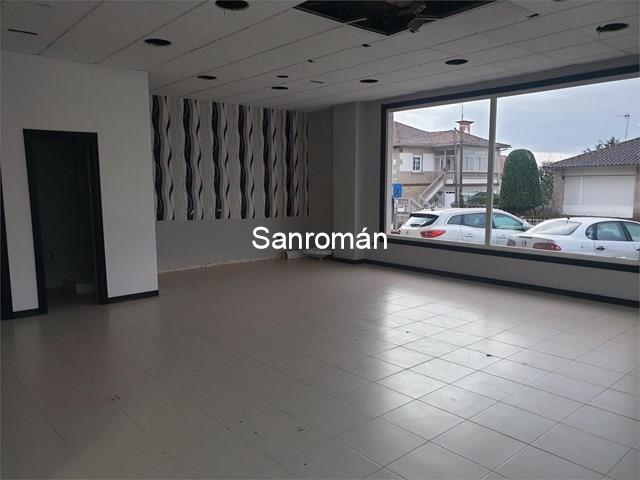 BAJO COMERCIAL DE 90 m2 EN PLENO CENTRO DE NIGRÁN.