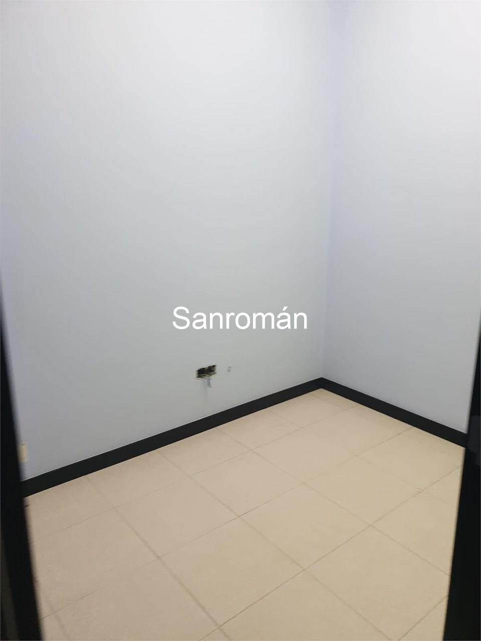 Foto 5 BAJO COMERCIAL DE 90 m2 EN PLENO CENTRO DE NIGRÁN.