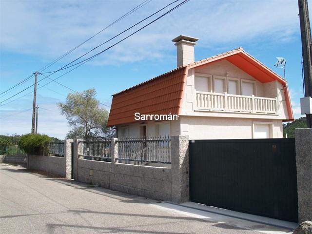 CHALET UNIFAMILIAR EN BAIONA