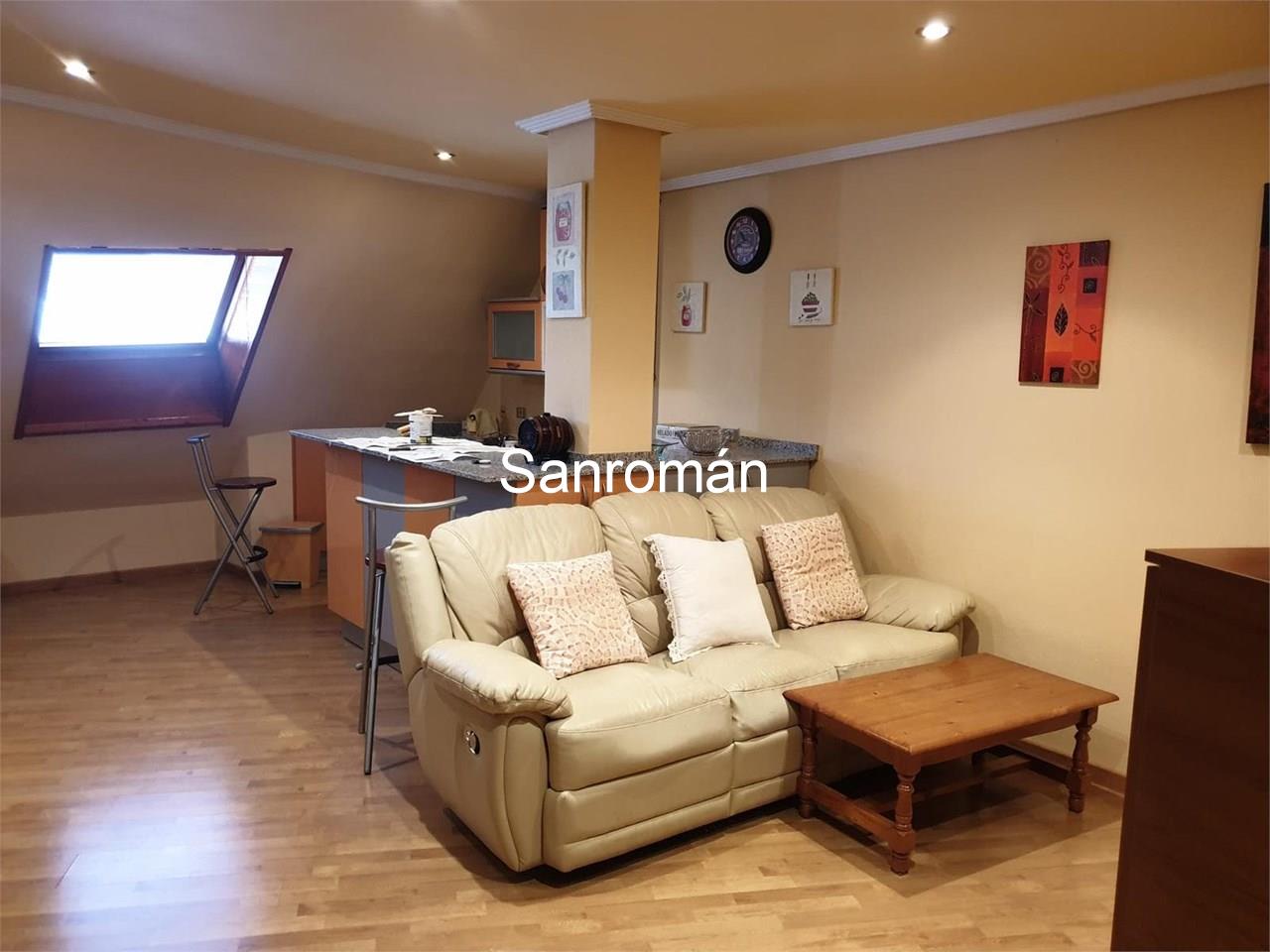 Foto 10 PISO DÚPLEX, 6 DORMITORIOS, 2 BAÑOS. TERRAZA. PISCINA COMUNITARIA