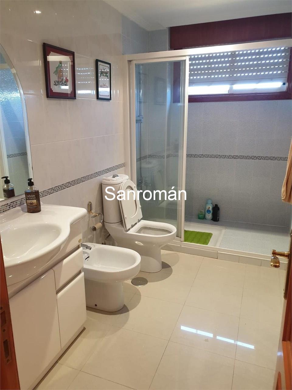 Foto 7 PISO DÚPLEX, 6 DORMITORIOS, 2 BAÑOS. TERRAZA. PISCINA COMUNITARIA