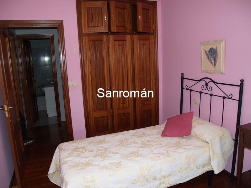 Foto 5 Piso tres dormitorios en Nigrán (Centro).